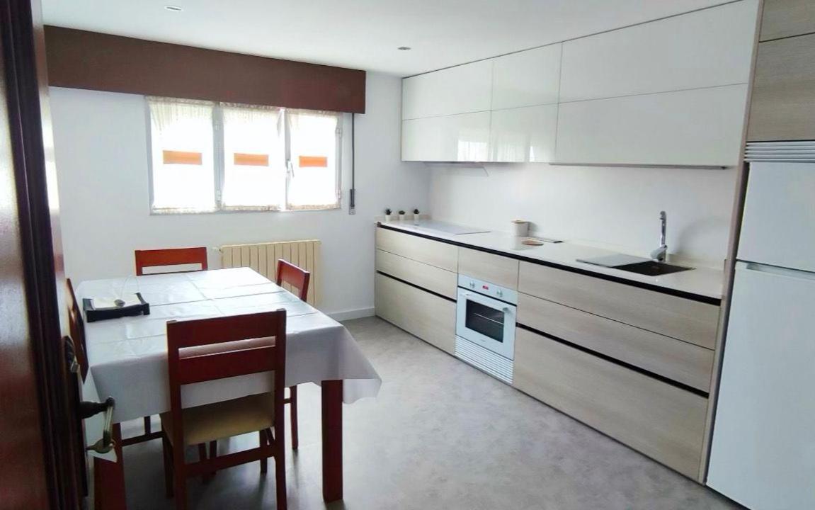 Acogedor Atico Cerca Del Mar By Bebalmy Apartman O Grove Kültér fotó